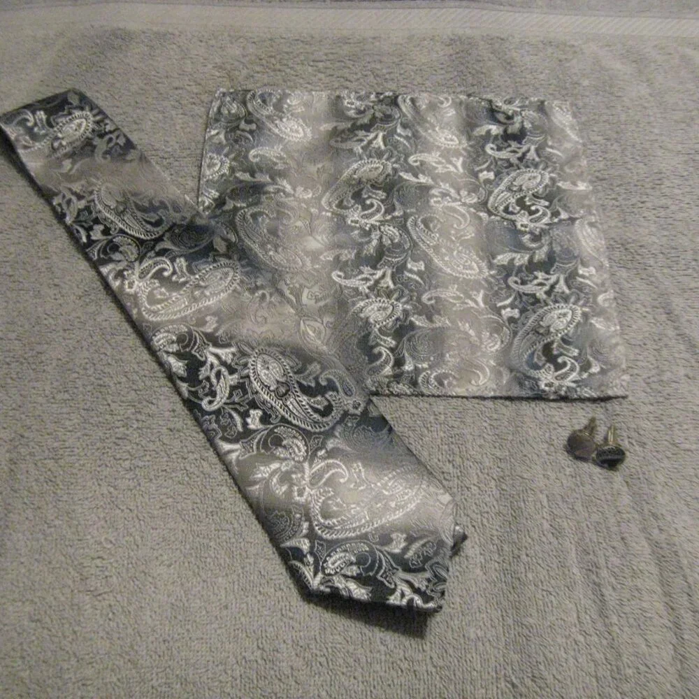 "Twenty Dollar Tie" Extra-Long Men's Tie with Pocket Square and Cuff Links - Picture 4 of 10